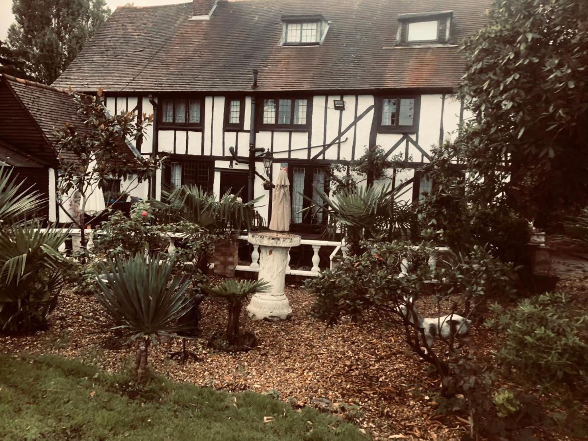 Tudor House - Double Room - En Suite Goff's Oak 外观 照片