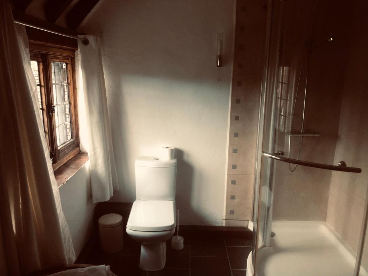 Tudor House - Double Room - En Suite Goff's Oak 外观 照片