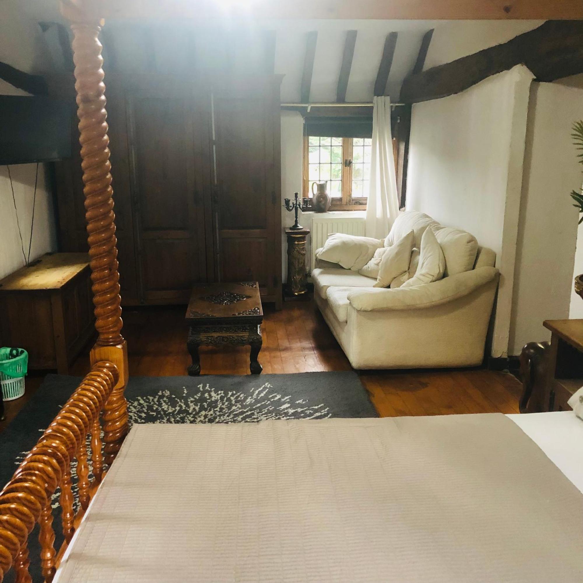 Tudor House - Double Room - En Suite Goff's Oak 外观 照片
